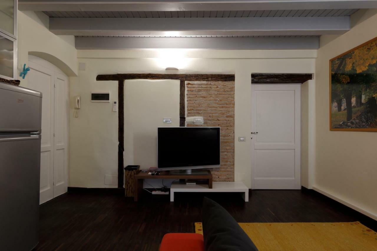 شقة House 41, Nuovo In Borgo Storico بيرغامو المظهر الخارجي الصورة